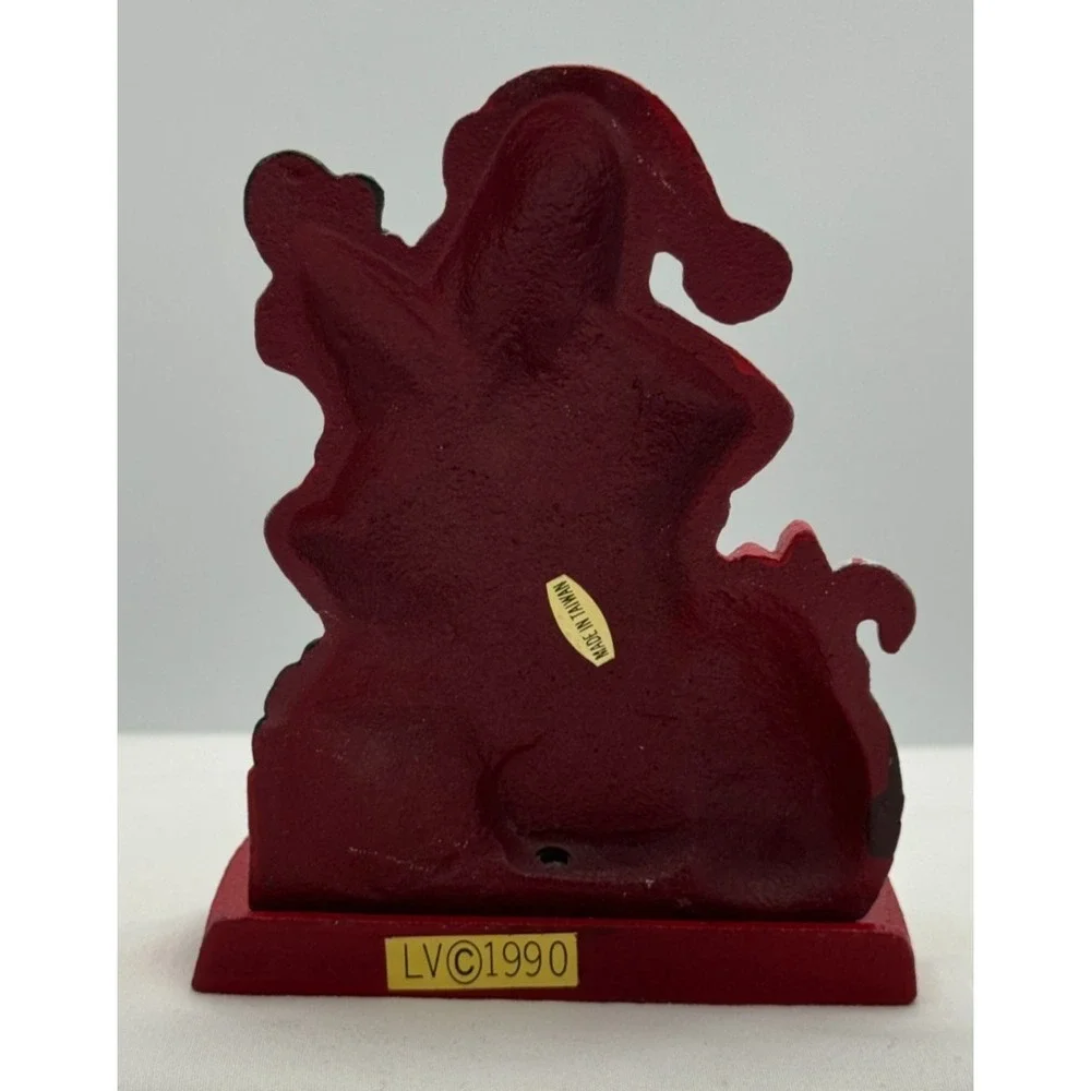 1990 Lillian Vernon Cast Iron Santa and Bear Stocking Holder 5